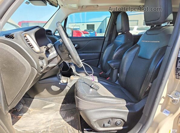 ZACCJBCB8HPE87909 2017 JEEP RENEGADE Желто-коричневый Вид салона спереди