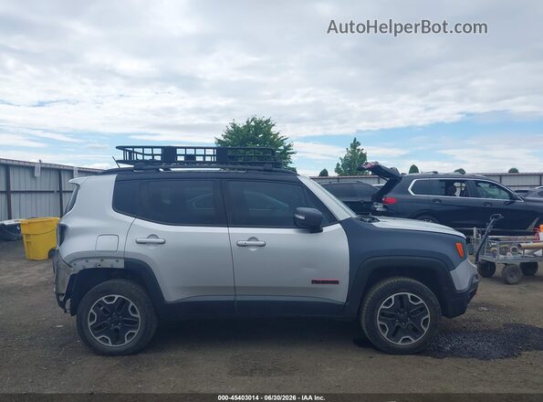 ZACCJBCT1GPD12862 2016 JEEP RENEGADE Silver 360 interior view