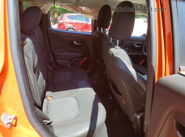 ZACCJBCT4GPC56643 2016 JEEP RENEGADE Оранжевый Вид задней части салона