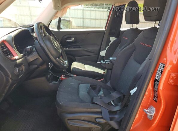 ZACCJBCT4GPC56643 2016 JEEP RENEGADE Оранжевый Вид салона спереди