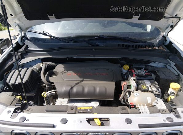 ZACCJBDB0JPH81762 2018 JEEP RENEGADE White უკანა ხედი