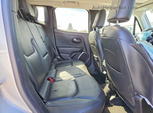 ZACCJBDB8JPG78721 2018 JEEP RENEGADE Silver Widok tylnych siedzeń