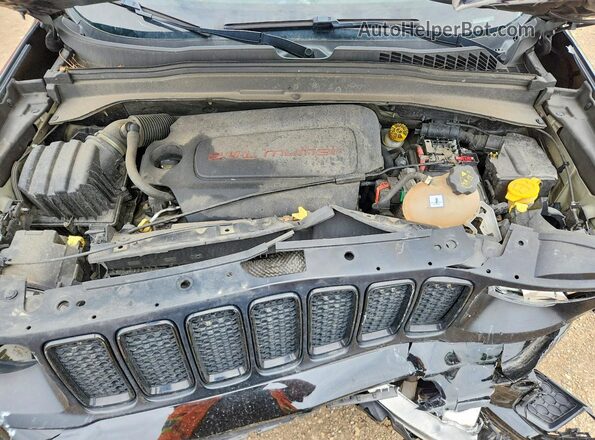 ZACNJAAB2LPM27765 2020 JEEP RENEGADE Черный Вид задней части салона