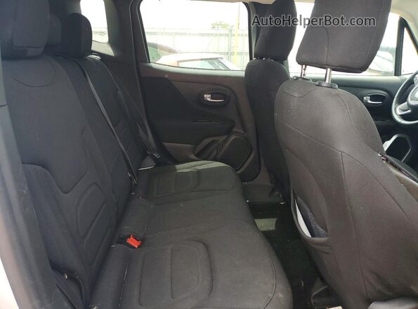 ZACNJABB0LPL34595 2020 JEEP RENEGADE Silver Widok wnętrza z tyłu