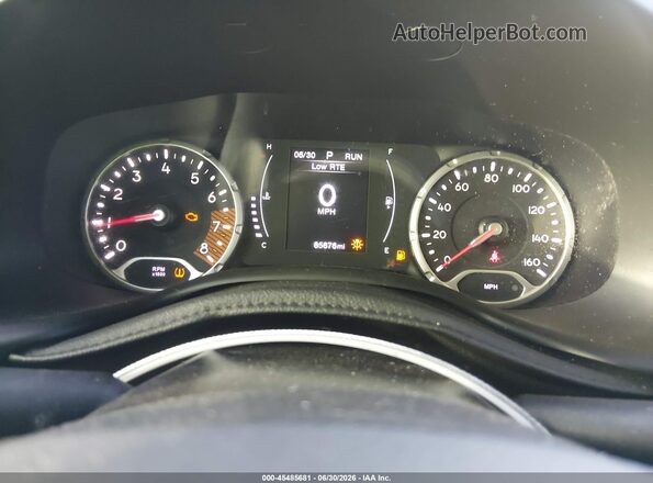 ZACNJABB3KPJ86862 2019 JEEP RENEGADE Red Widok tylnych siedzeń