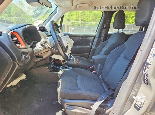 ZACNJBAB0LPL58158 2020 JEEP RENEGADE Серый Вид салона спереди
