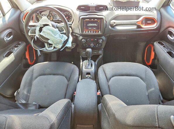 ZACNJBAB0LPL58158 2020 JEEP RENEGADE Серый Вид панели приборов