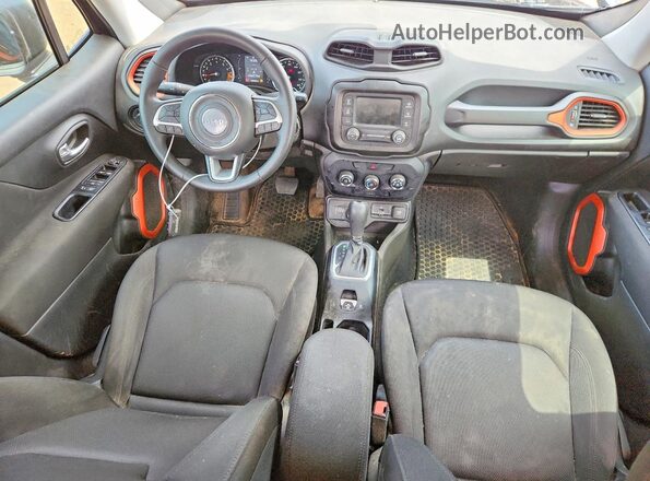 ZACNJBAB3LPL08175 2020 JEEP RENEGADE Black Widok deski rozdzielczej