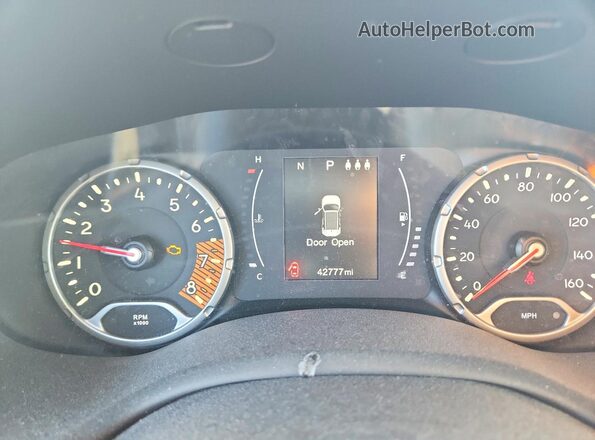 ZACNJBABXKPJ74134 2019 JEEP RENEGADE Charcoal ხელსაწყოთა პანელის ხედი