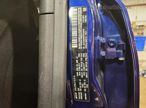 ZACNJBABXKPK20545 2019 JEEP RENEGADE Blue Widok naklejki z numerem VIN