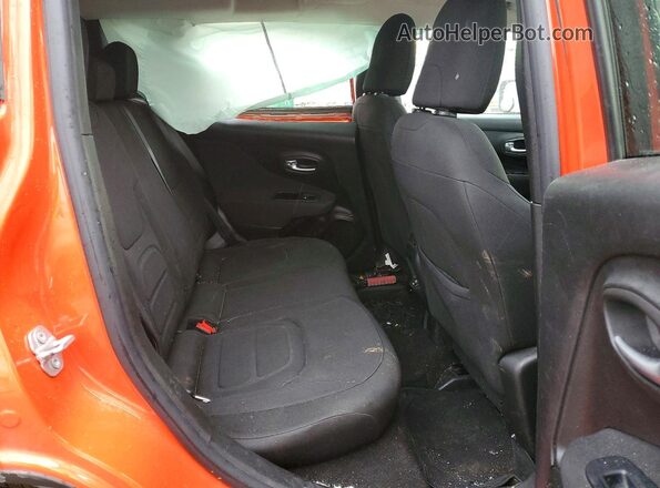 ZACNJBBB0KPK14140 2019 JEEP RENEGADE Red Rear interior view