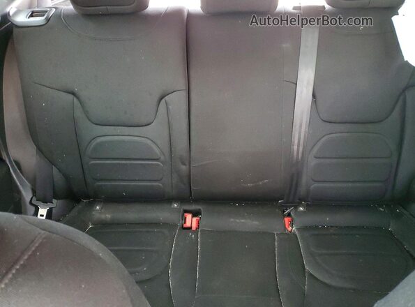 ZACNJBBB0KPK14140 2019 JEEP RENEGADE Red Rear seats view