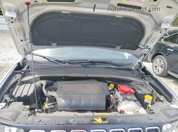 ZACNJBBB1LPL29072 2020 JEEP RENEGADE Серебряный Вид подкапотного пространства