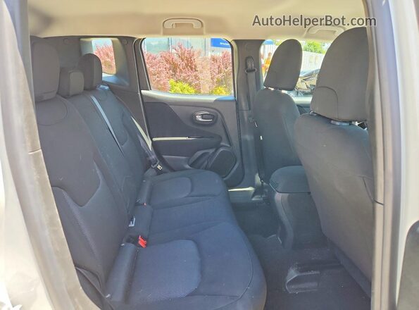 ZACNJCABXMPM34203 2021 JEEP RENEGADE White 