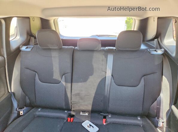 ZACNJCABXMPM34203 2021 JEEP RENEGADE White 