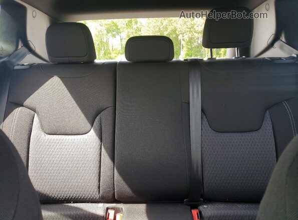 ZACNJCBB3MPM51973 2021 JEEP RENEGADE White Rear seats view