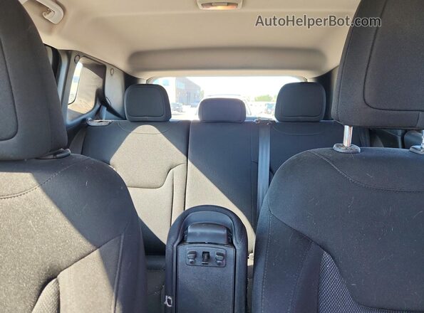 ZACNJDAB3MPM42763 2021 JEEP RENEGADE Gray Հետևի նստատեղերի տեսք