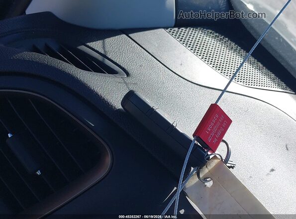 ZACNJDB19PPP36484 2023 JEEP RENEGADE Черный Вид панели приборов