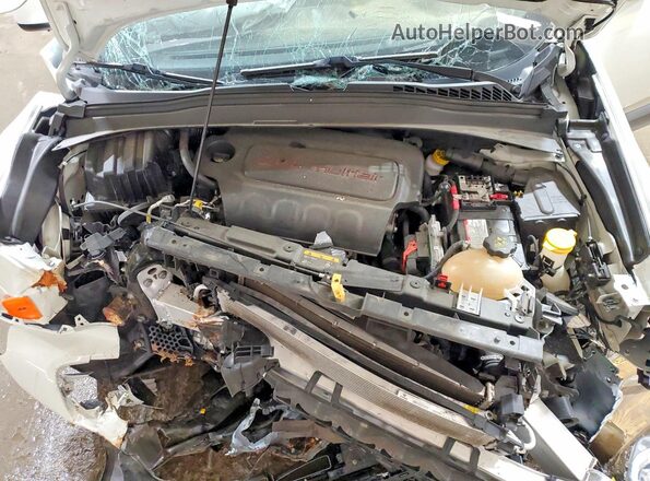 ZACNJDBB6MPM14163 2021 JEEP RENEGADE White Engine compartment view
