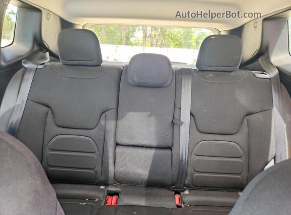 ZACNJDBB7MPN26633 2021 JEEP RENEGADE Бирюзовый Вид задних сидений