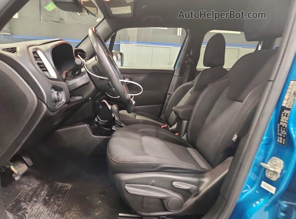ZACNJDBB9MPM47920 2021 JEEP RENEGADE Turquoise Vista interior delantera