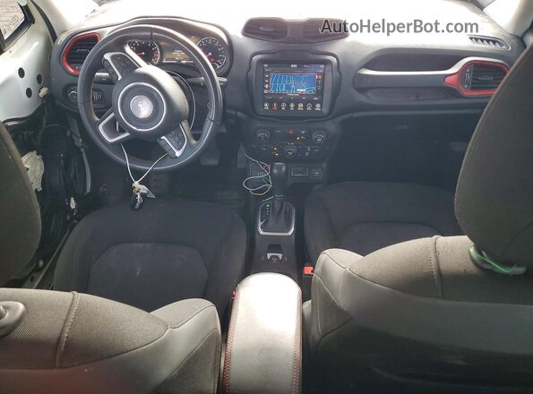 ZACNJDC15PPP71747 2023 JEEP RENEGADE Белый 