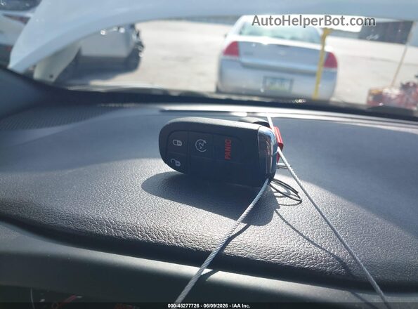 ZACNJDD15MPM71622 2021 JEEP RENEGADE White Widok deski rozdzielczej