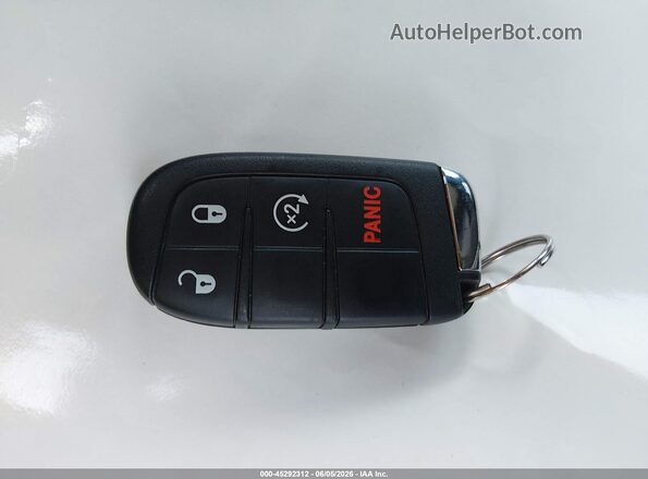 ZACNJDE11NPP00541 2022 JEEP RENEGADE Teal Widok deski rozdzielczej