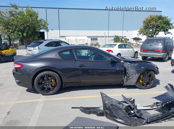 ZAM45VLA4H0186525 2017 MASERATI GRANTURISM Gray 360 interior view