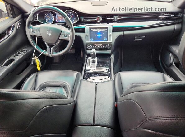 ZAM56RPA3G1184356 2016 MASERATI QUATTROPOR White Widok deski rozdzielczej