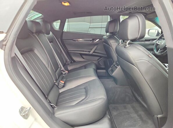 ZAM56RPA3G1184356 2016 MASERATI QUATTROPOR White Widok tylnych siedzeń