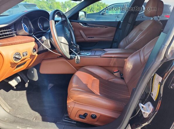 ZAM56RPAXG1188579 2016 MASERATI QUATTROPOR Черный Вид салона спереди