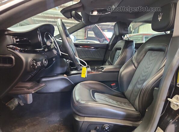 ZAM56RRL6H1235803 2017 MASERATI QUATTROPOR Charcoal Vista interior delantera