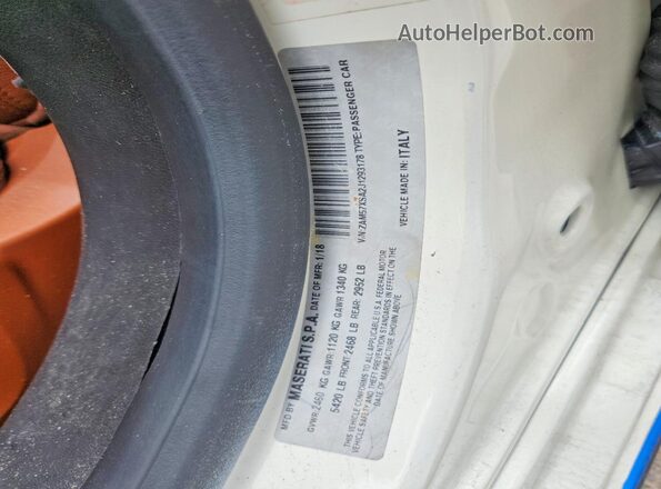 ZAM57XSA2J1293178 2018 MASERATI GHIBLI Blue Вид підкапотного простору