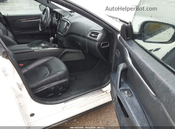 ZAM57XSA3H1206298 2017 MASERATI GHIBLI White Vista interior delantera