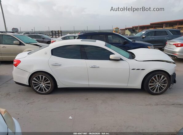 ZAM57XSA6G1167110 2016 MASERATI GHIBLI White 360 interior view
