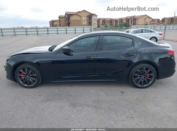 ZAM57YSA7M1362893 2021 MASERATI GHIBLI Black სალონის 360-გრადუსიანი ხედი