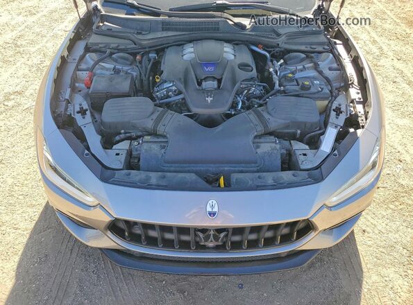 ZAM57YSM4N1388301 2022 MASERATI GHIBLI Silver Vista interior trasera