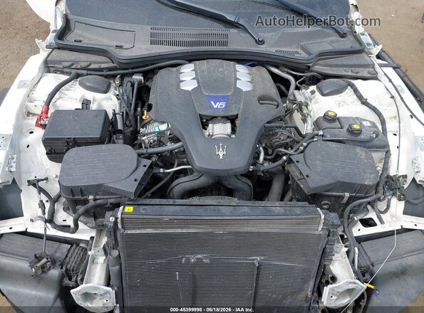ZAM57YTA4J1273647 2018 MASERATI GHIBLI White Rear view