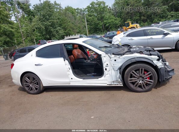 ZAM57YTA4J1273647 2018 MASERATI GHIBLI White Rear interior view