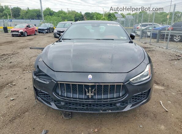 ZAM57YTL7J1290833 2018 MASERATI GHIBLI Черный Вид спереди