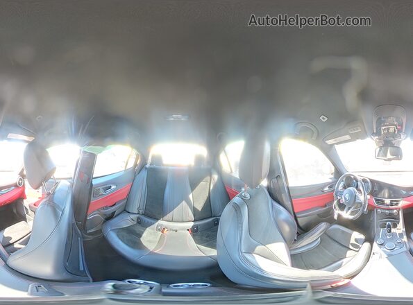 ZARFAEAV1J7580503 2018 ALFA ROMEO GIULIA Red VIN կոդի պիտակի տեսք