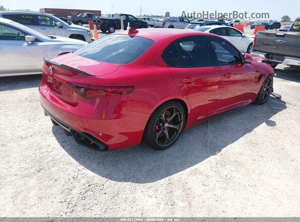 ZARFAEAV2J7575634 2018 ALFA ROMEO GIULIA Красный Задняя правая четверть