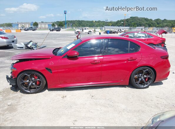 ZARFAEAV2J7575634 2018 ALFA ROMEO GIULIA Красный Панорамный вид салона 360°