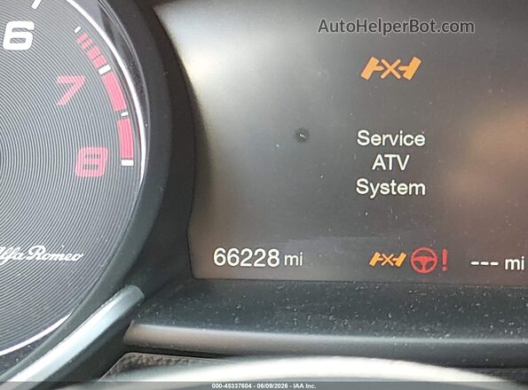 ZARFAEAV2J7575634 2018 ALFA ROMEO GIULIA Красный 