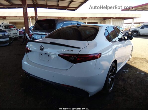 ZARFAECN0J7567920 2018 ALFA ROMEO GIULIA White Trasero derecho