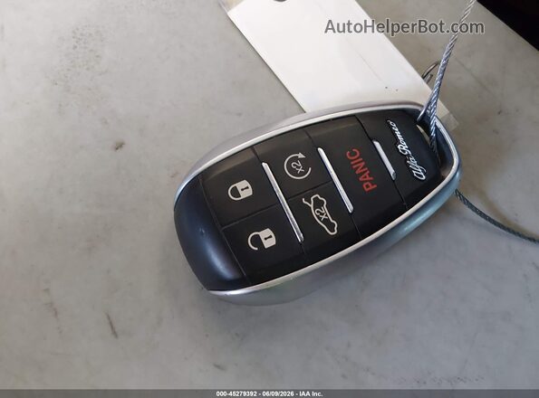 ZARFAECN0J7567920 2018 ALFA ROMEO GIULIA White Vista del salpicadero