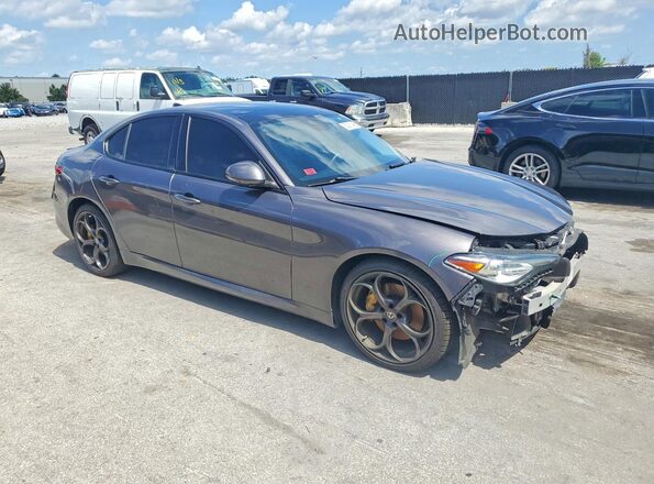 ZARFAECN7J7571947 2018 ALFA ROMEO GIULIA Gray Առջևի աջ
