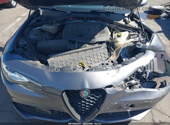 ZARFAECN8H7549949 2017 ALFA ROMEO GIULIA Gray Rear view