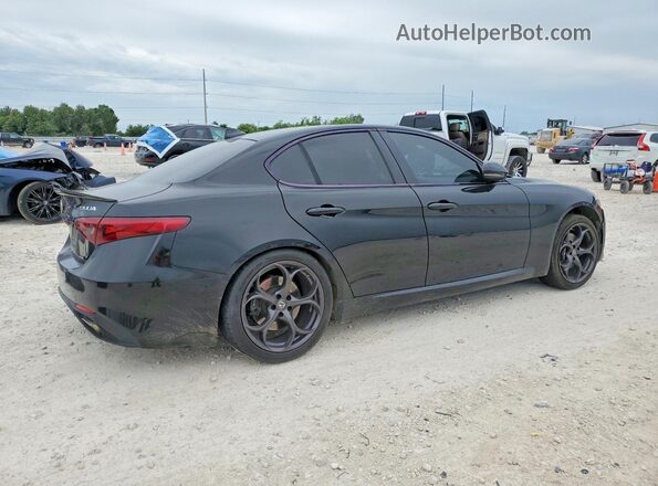 ZARFAECN8J7599479 2018 ALFA ROMEO GIULIA Black Հետևի աջ